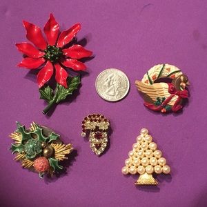 Lot of five Christmas pins